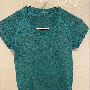 Lululemon Swifty Tech Short Sleeve Shirt Size 2